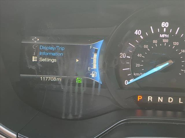 Used 2020 Ford Fusion SE FWD image 11