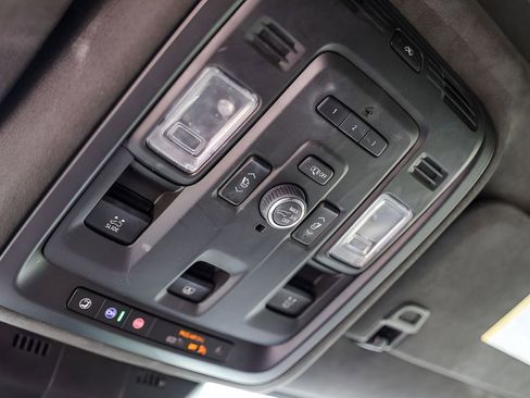 Used 2022 Cadillac Escalade Sport Platinum AWD/4WD image 24