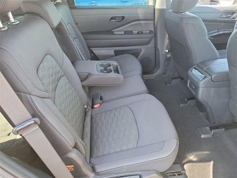 New 2025 Nissan Pathfinder SV w/ Black Appearance Package image 19