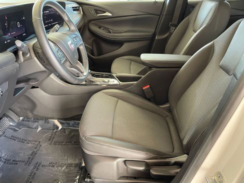 Used 2025 Buick Encore GX Preferred image 25