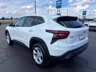 New 2026 Chevrolet Trax LS w/ LS Convenience Package