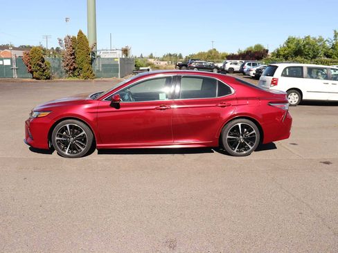 Used 2018 Toyota Camry XSE w/ Driver Assist Package FWD image 8