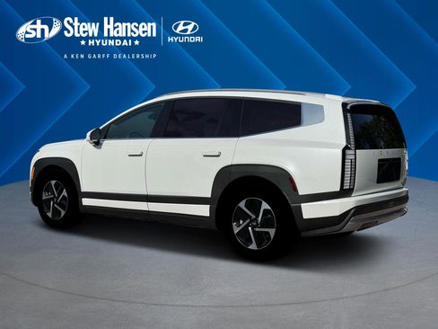 New 2026 Hyundai Ioniq 9 SE image 5