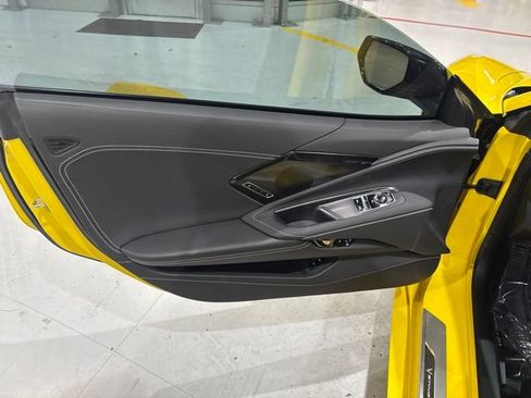 Used 2025 Chevrolet Corvette Stingray Preferred Cpe w/ Z51 Performance Package RWD image 15