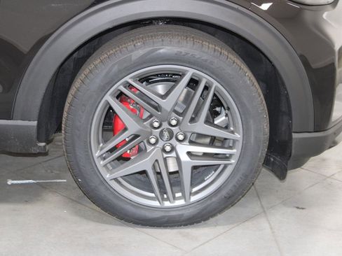 New 2026 Ford Explorer ST w/ Sun And Sound Package image 11