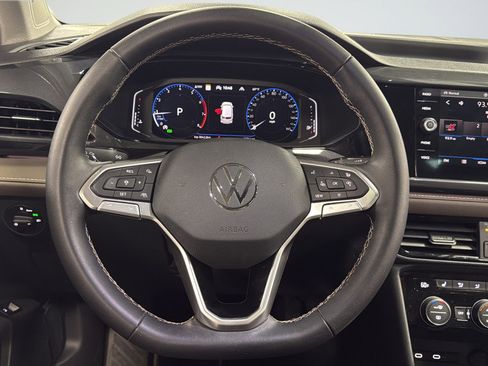Certified 2023 Volkswagen Taos SEL AWD/4WD image 37