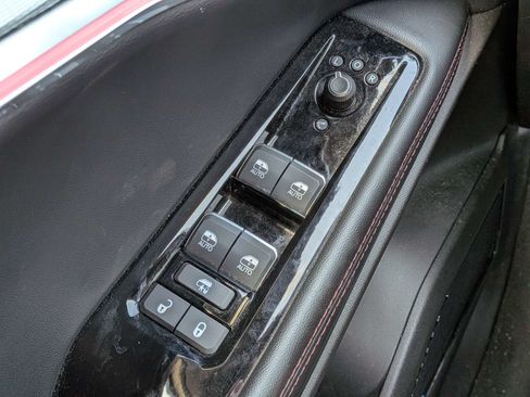Used 2024 Jeep Wagoneer Launch Edition AWD/4WD image 31