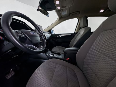 Used 2020 Ford Escape SE image 21