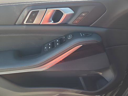 Used 2023 BMW X5 xDrive40i image 25