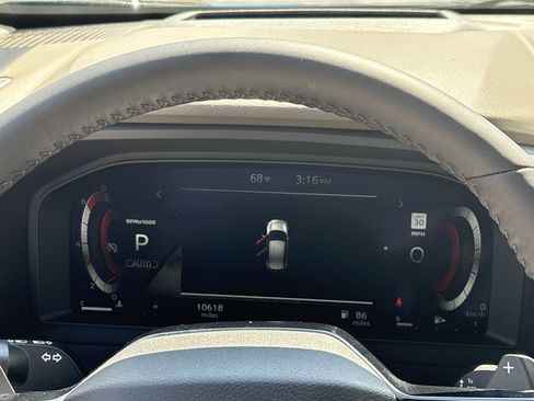 Used 2025 Nissan Rogue SL w/ SL Premium Package image 27