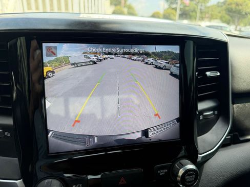 Used 2022 RAM 1500 Big Horn AWD/4WD image 15
