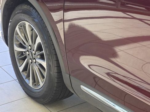 Used 2022 Lincoln Nautilus Reserve image 18