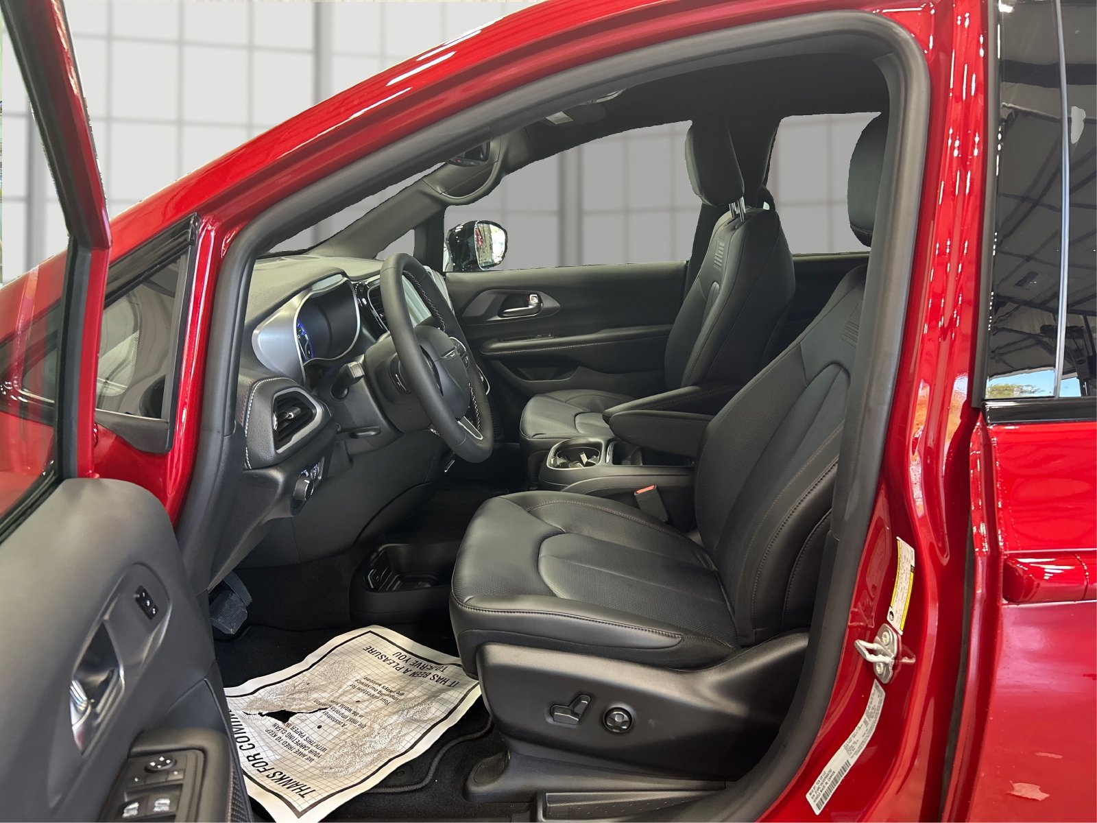 New 2027 Chrysler Pacifica Select FWD image 9