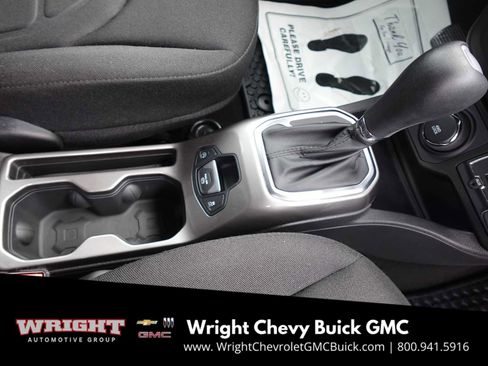 Used 2022 Jeep Renegade Latitude image 22