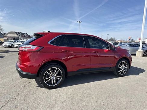 Used 2022 Ford Edge Titanium w/ Equipment Group 301A image 2