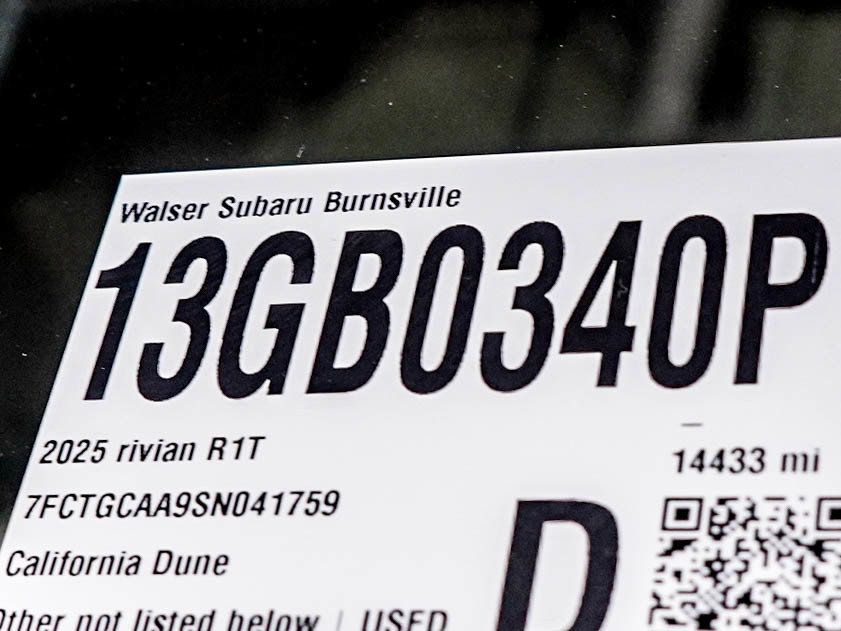 Used 2025 Rivian R1T Adventure Tri AWD/4WD image 31