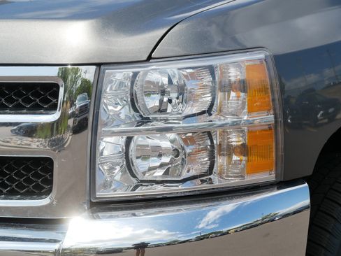Used 2011 Chevrolet Silverado 1500 LT w/ All-Star Edition AWD/4WD image 10