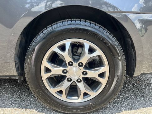 Used 2014 Kia Sedona EX w/ Navigation Package FWD image 7