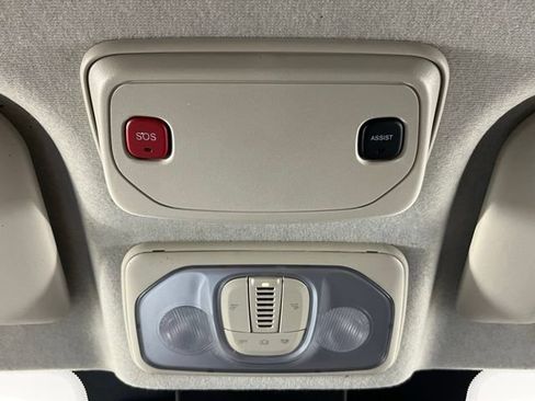 Used 2025 RAM ProMaster 2500 FWD image 18