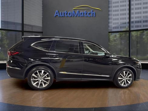Used 2025 Acura MDX SH-AWD w/ Technology Package image 12