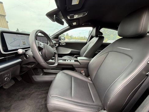 Used 2023 Hyundai Ioniq 6 SEL RWD image 7