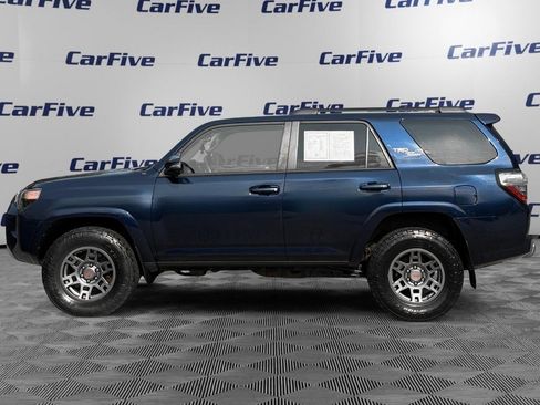 Used 2019 Toyota 4Runner TRD Off-Road Premium AWD/4WD image 2
