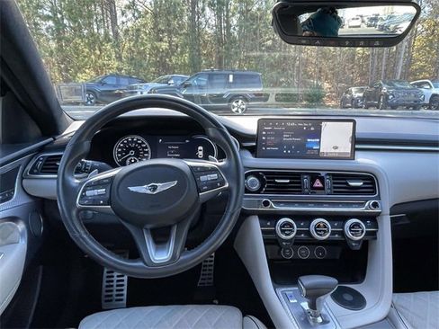 Used 2023 Genesis G70 3.3T w/ Sport Prestige Package image 10