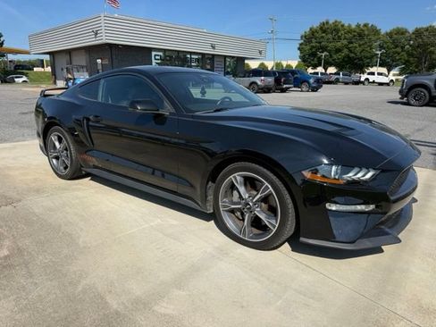 Used 2022 Ford Mustang GT Premium w/ Equipment Group 401A RWD image 5