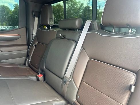 Used 2022 GMC Sierra 1500 Denali AWD/4WD image 16