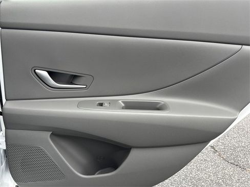 New 2026 Hyundai Elantra Blue image 16