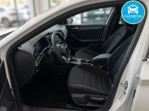 Used 2023 Volkswagen Jetta Sport FWD image 6