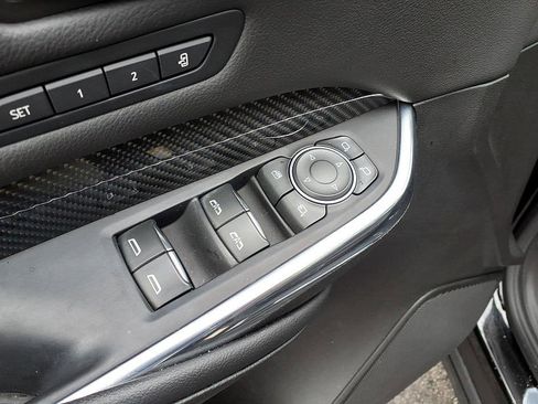 Used 2023 Cadillac XT4 Sport image 12