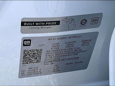 New 2026 Chevrolet Traverse LT w/ Sun and Wheel Package image 8