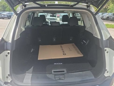 Used 2023 Nissan Rogue SL w/ SL Premium Package AWD/4WD image 4
