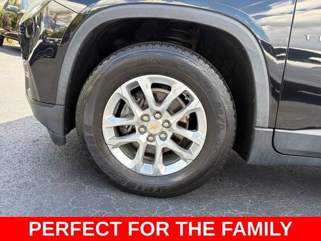 Used 2020 Chevrolet Traverse LS w/ LPO, Floor Liner Package AWD/4WD image 9