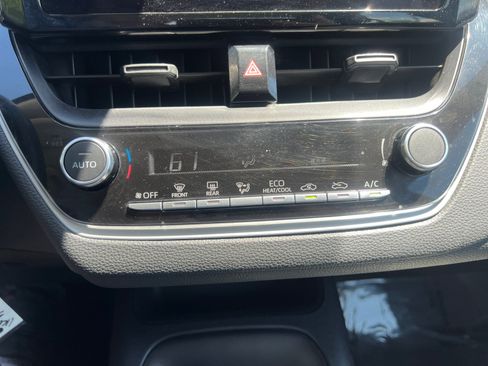 Used 2024 Toyota Corolla LE FWD image 22