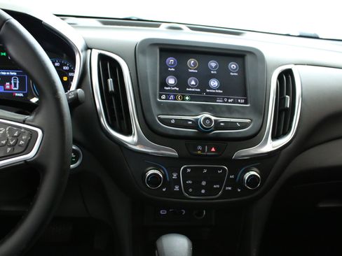 Used 2023 Chevrolet Equinox LT image 19