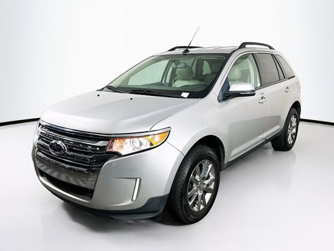 Used 2014 Ford Edge SEL w/ Equipment Group 205A image 3