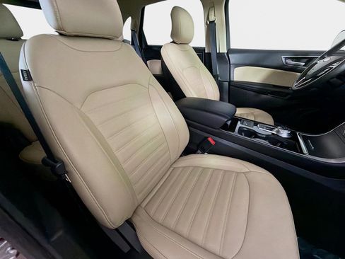 Used 2019 Ford Edge SEL w/ Equipment Group 201A image 27
