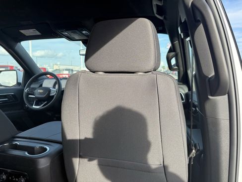 New 2026 Chevrolet Suburban LS image 41