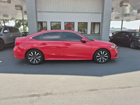 Used 2023 Honda Civic EX image 8
