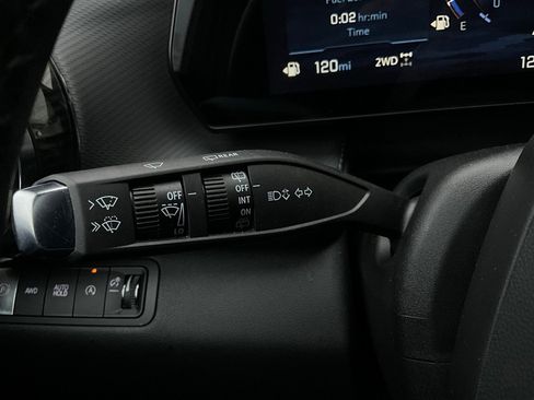 Used 2025 Chevrolet Equinox LT image 34