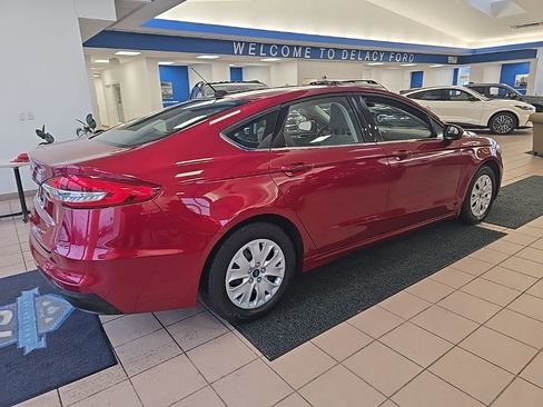 Used 2019 Ford Fusion S image 8