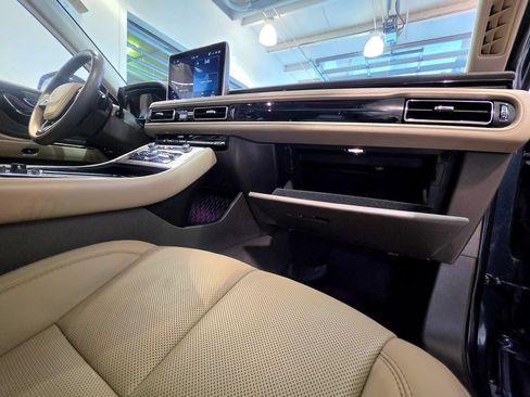 Used 2023 Lincoln Aviator Reserve w/ Equipment Group 201A AWD/4WD image 87
