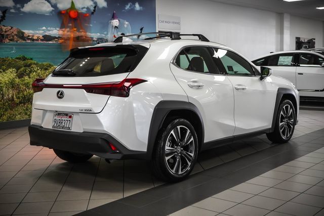Certified 2025 Lexus UX 300h FWD w/ Accessory Package (Z2) image 6