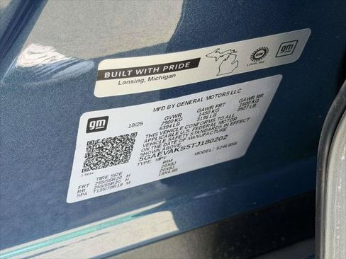 Used 2026 Buick Enclave Preferred AWD/4WD image 21