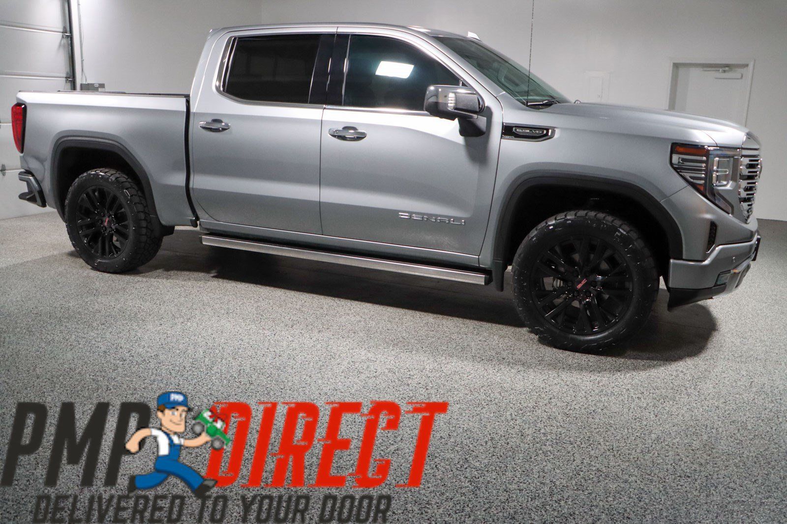 Used 2023 GMC Sierra 1500 Denali w/ Technology Package AWD/4WD image 7