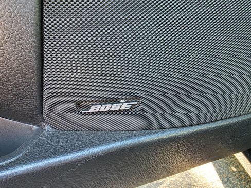 Used 2005 Chevrolet Corvette Coupe w/ Preferred Equipment Group RWD image 16