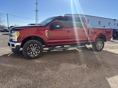 Used 2018 Ford F250 Lariat w/ Lariat Ultimate Package image 4
