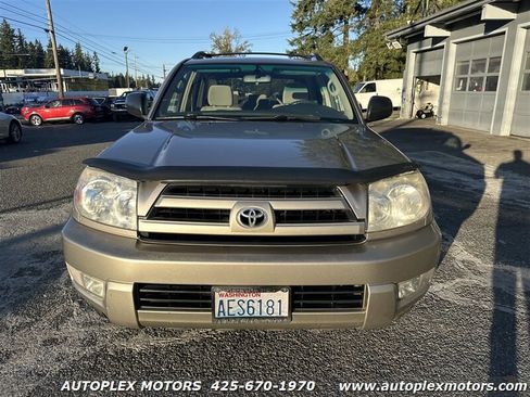 Used 2004 Toyota 4Runner SR5 image 2